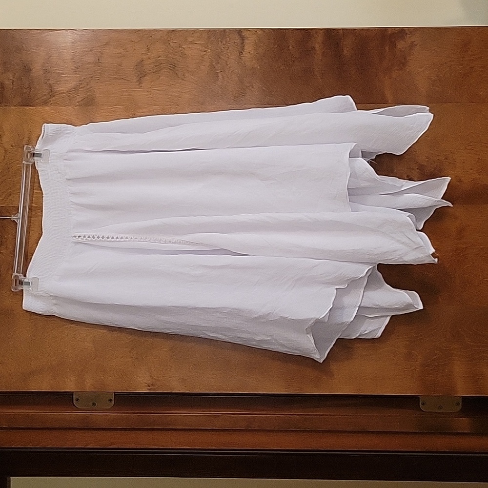 Flowy White Skirt XL